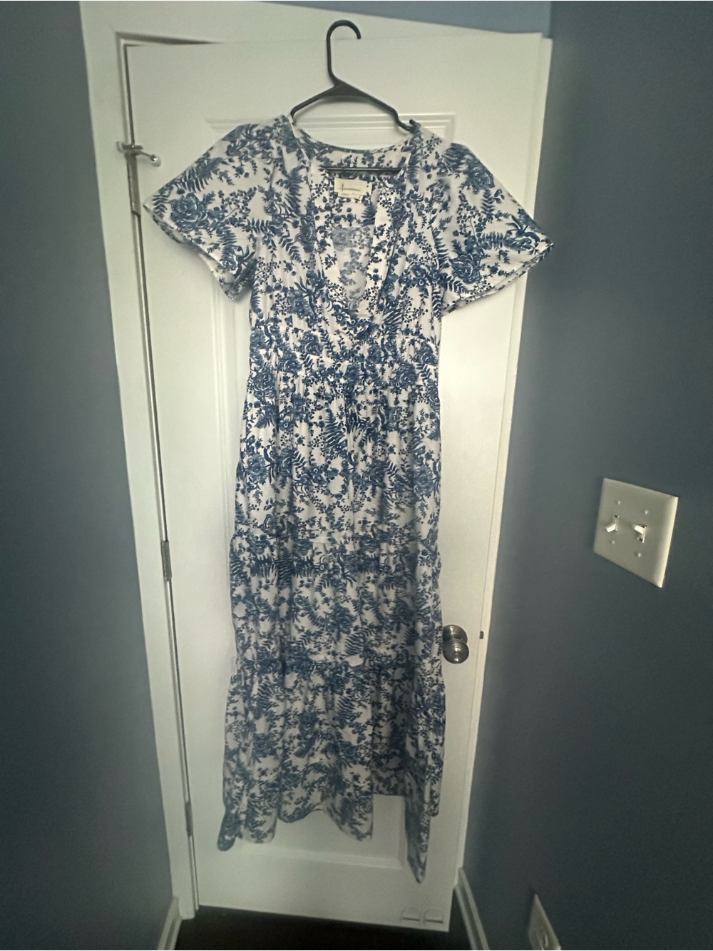 Anthropologie Somerset Blue and  White Floral Maxi Dress - Size S